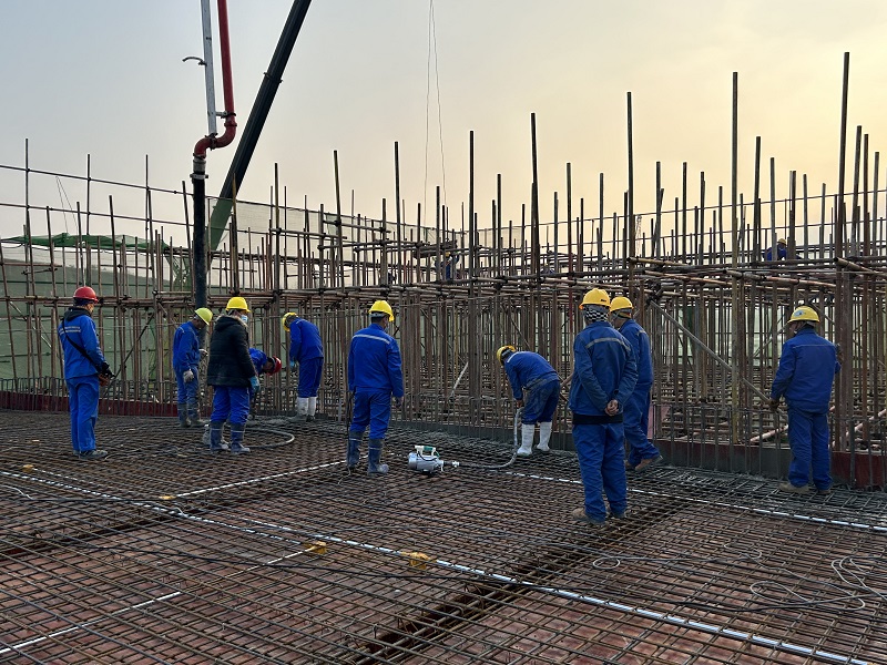 華東公司恒力石化(大連)新材料項目主體結構封頂